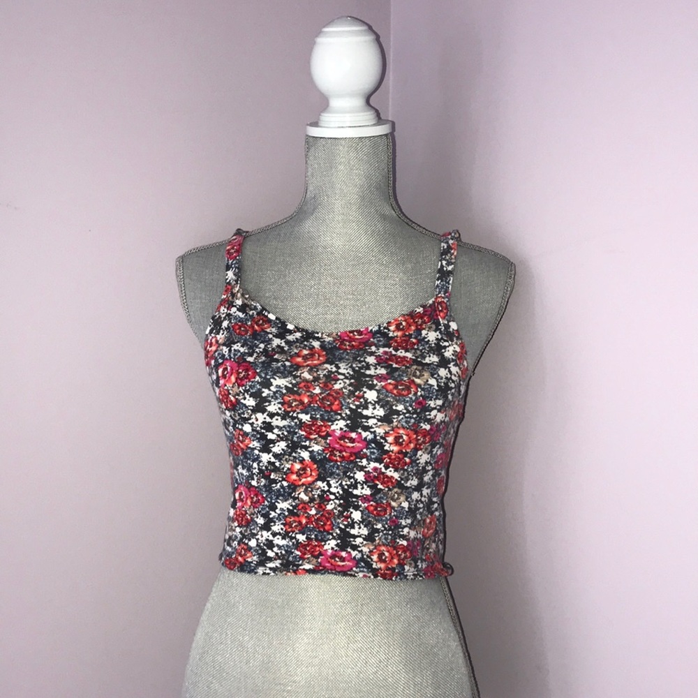 Floral cropped top